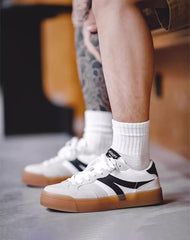 American Retro Versatile Moral White Flat Men's Sports Shoes