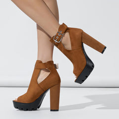 Comfortable buckle high heeled gladiator sandals