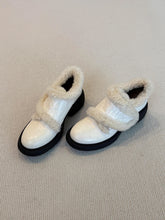 Thick-Fur Lined Small Leather Shoes