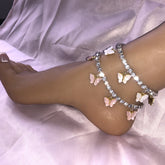 Shiny feet on beach vacation XG2126