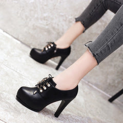 Chic Black Platform Heels with Decorative Chains - Edgy Sophistication for the Modern Woman