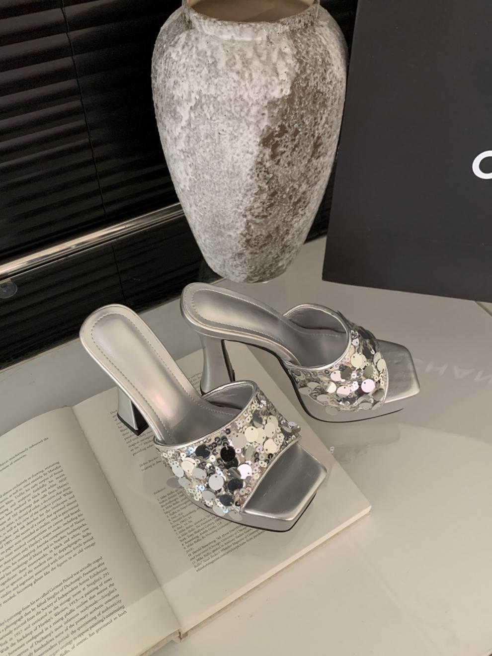 Sequin Versatile Chunky Heel Shoes